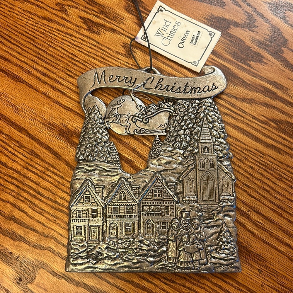 NWT Merry Christmas with Santas Sleigh Pewter Wind Chimes by Carson Industies